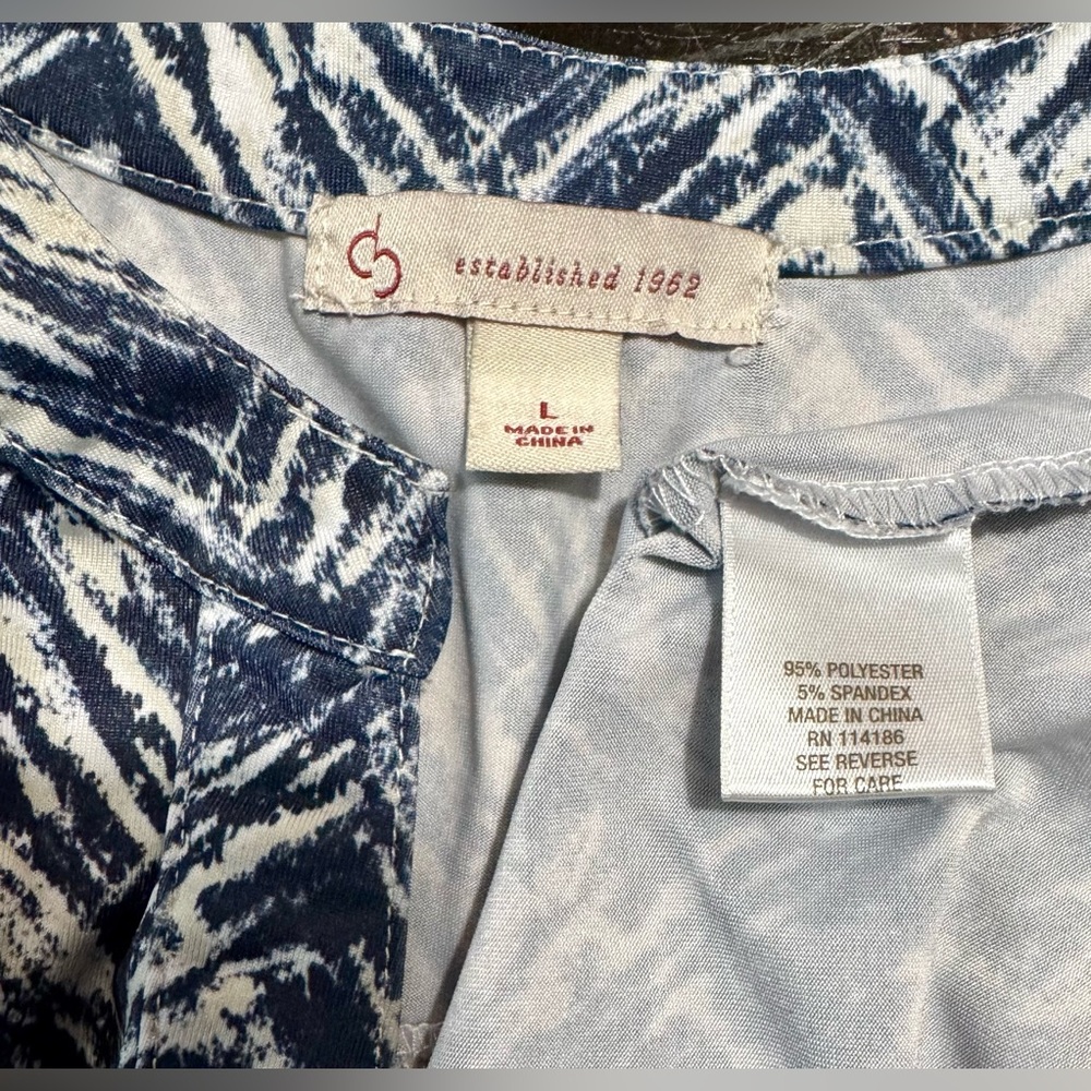 Dressbarn Top, Large - Picture 6 of 7